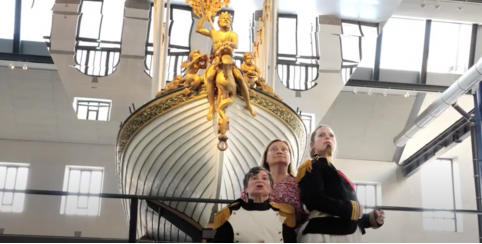 Visite théâtralisée en famille dès 10 ans // Deux empereurs sur un canot // Musée national de la Marine à Brest